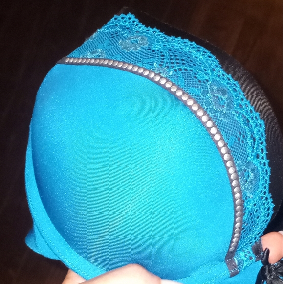 💲5/25💲 La senza padded bra - Picture 2 of 3